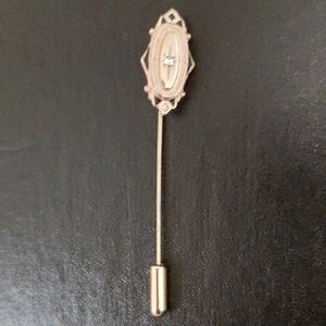 Elegant Gold Stick Pin